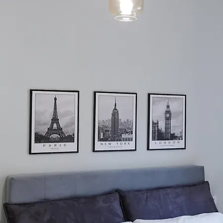 Villa Nina Central Rooms 3* 레조디칼라브리아