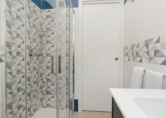 לינה וארוחת בוקר Nina