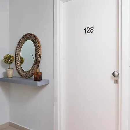 Villa Nina Central Rooms 住宿加早餐酒店