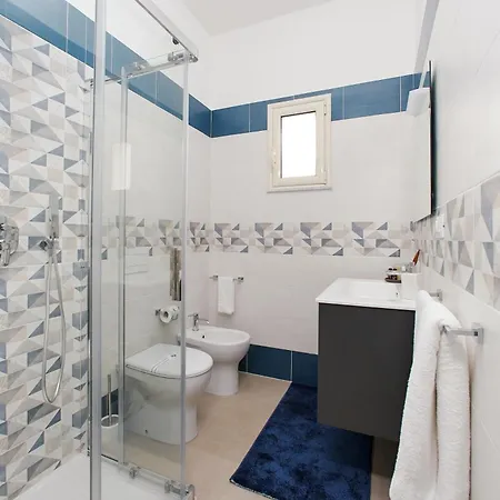 住宿加早餐酒店 Villa Nina Central Rooms 3*