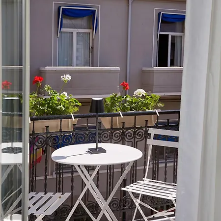 Villa Nina Central Rooms